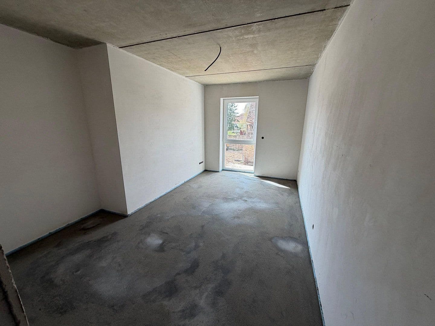 Pronájem bytu 3+1 86 m², Tremmener Straße 2, Nauen, Braniborsko Pronájem bytu 3+1 86 m², Tremmener Straße 2, Nauen, Braniborsko