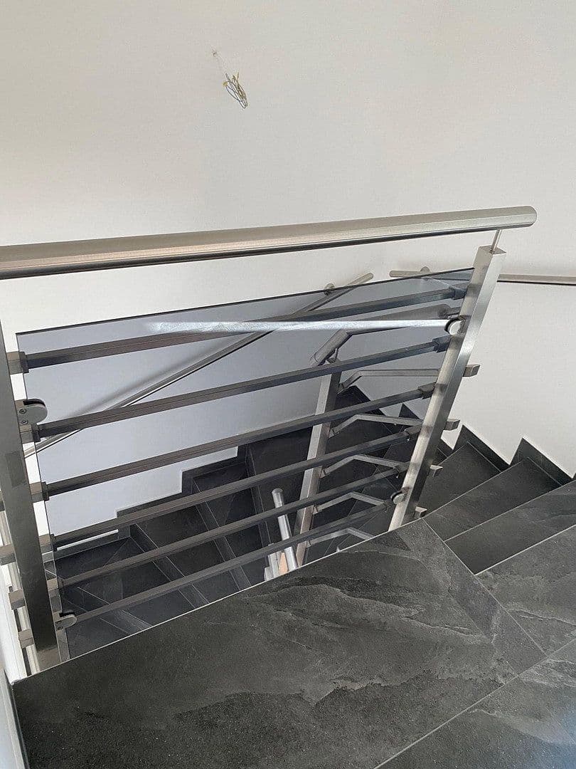 Pronájem domu 140 m², pozemek 300 m², Kassel, Hessen Pronájem domu 140 m², pozemek 300 m², Kassel, Hessen