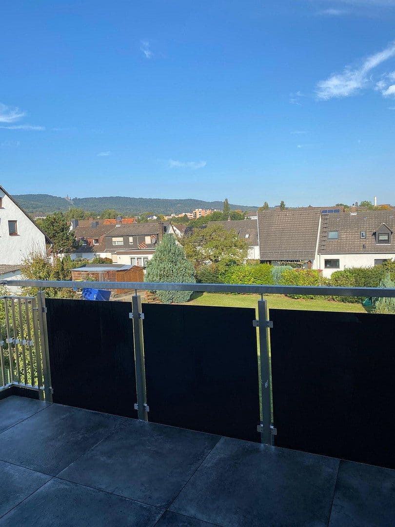Pronájem domu 140 m², pozemek 300 m², Kassel, Hessen Pronájem domu 140 m², pozemek 300 m², Kassel, Hessen