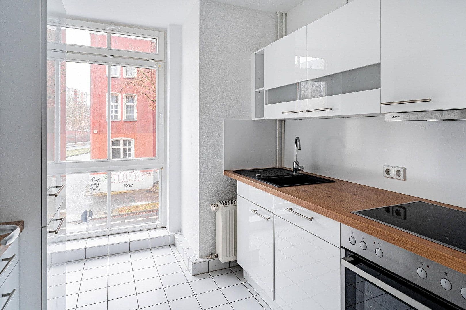 Pronájem bytu 3+1 140 m², Alfred-Kowalke-Str.14, Berlin, Berlín Pronájem bytu 3+1 140 m², Alfred-Kowalke-Str.14, Berlin, Berlín