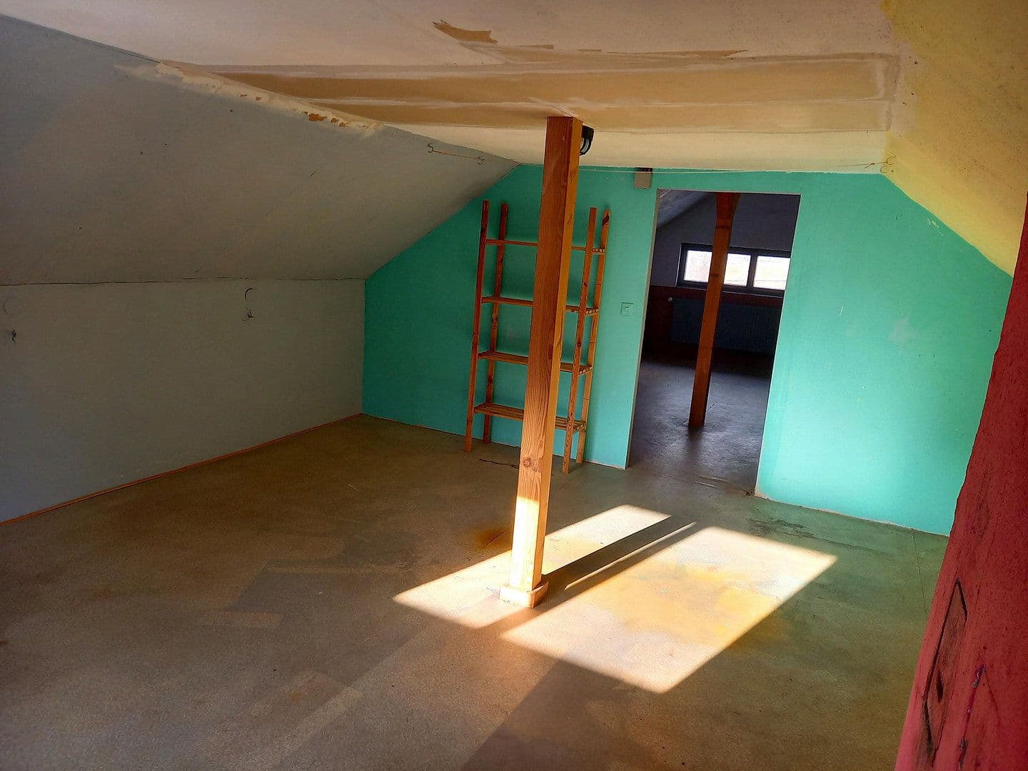 Prodej domu 166 m², pozemek 590 m², Neustadt/ Westerwald, Porýní-Falc Prodej domu 166 m², pozemek 590 m², Neustadt/ Westerwald, Porýní-Falc