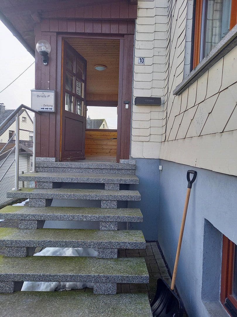 Prodej domu 166 m², pozemek 590 m², Neustadt/ Westerwald, Porýní-Falc Prodej domu 166 m², pozemek 590 m², Neustadt/ Westerwald, Porýní-Falc