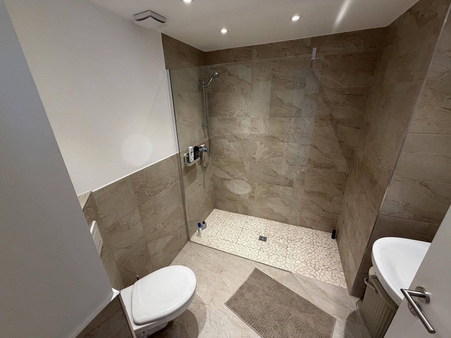 Pronájem bytu 1+kk 61 m², Blumenstraße 25, Heidelberg, Bádensko-Württembersko Pronájem bytu 1+kk 61 m², Blumenstraße 25, Heidelberg, Bádensko-Württembersko