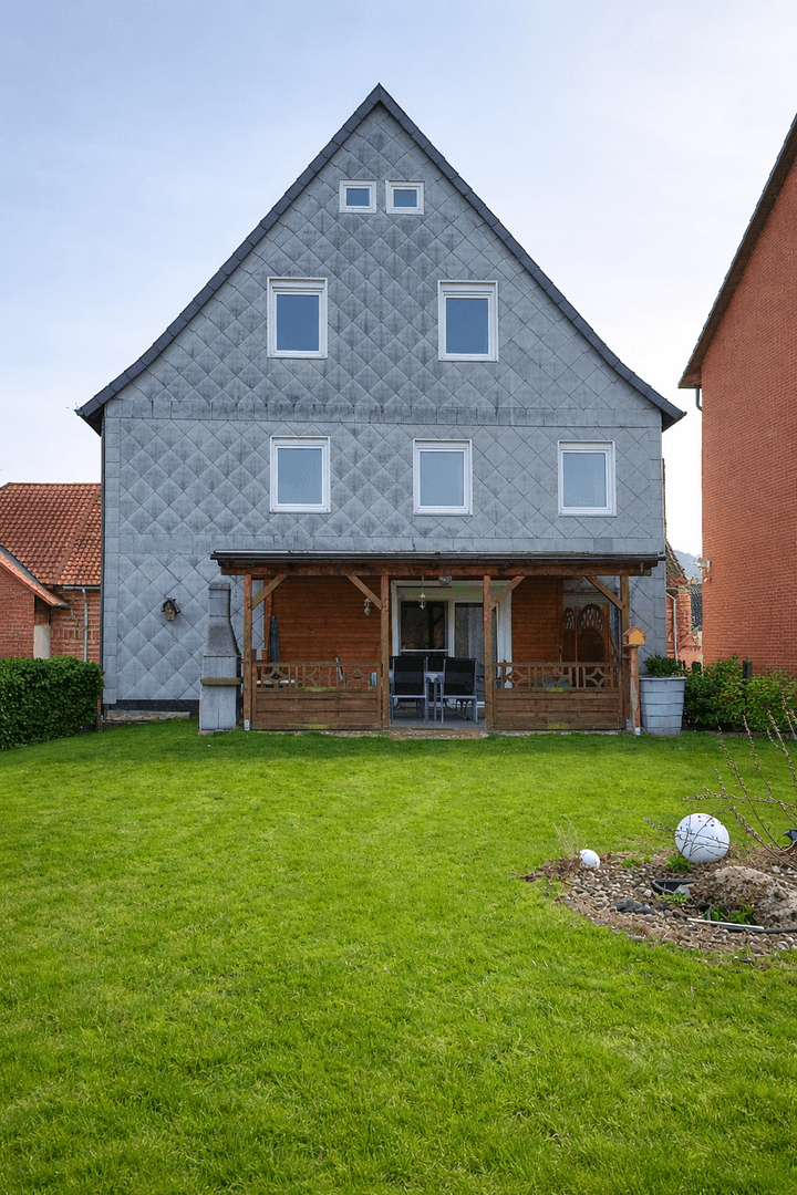 Prodej domu 280 m², pozemek 1.380 m², Bad Münder am Deister, Dolní Sasko Prodej domu 280 m², pozemek 1.380 m², Bad Münder am Deister, Dolní Sasko