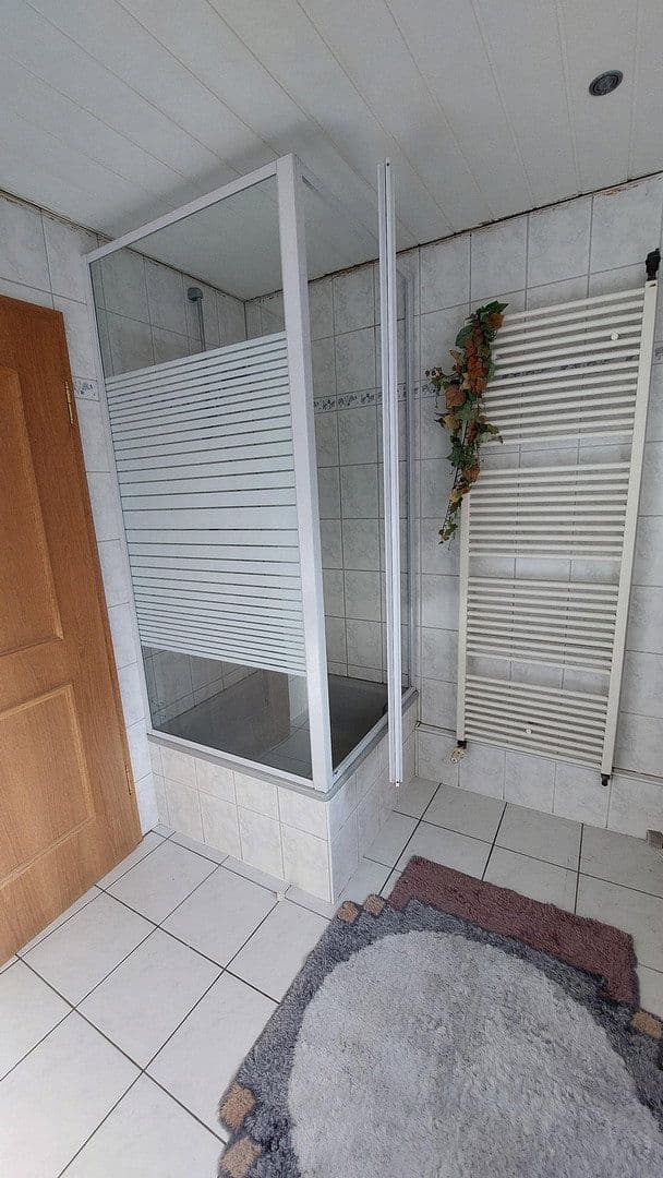 Prodej domu 280 m², pozemek 1.380 m², Bad Münder am Deister, Dolní Sasko Prodej domu 280 m², pozemek 1.380 m², Bad Münder am Deister, Dolní Sasko
