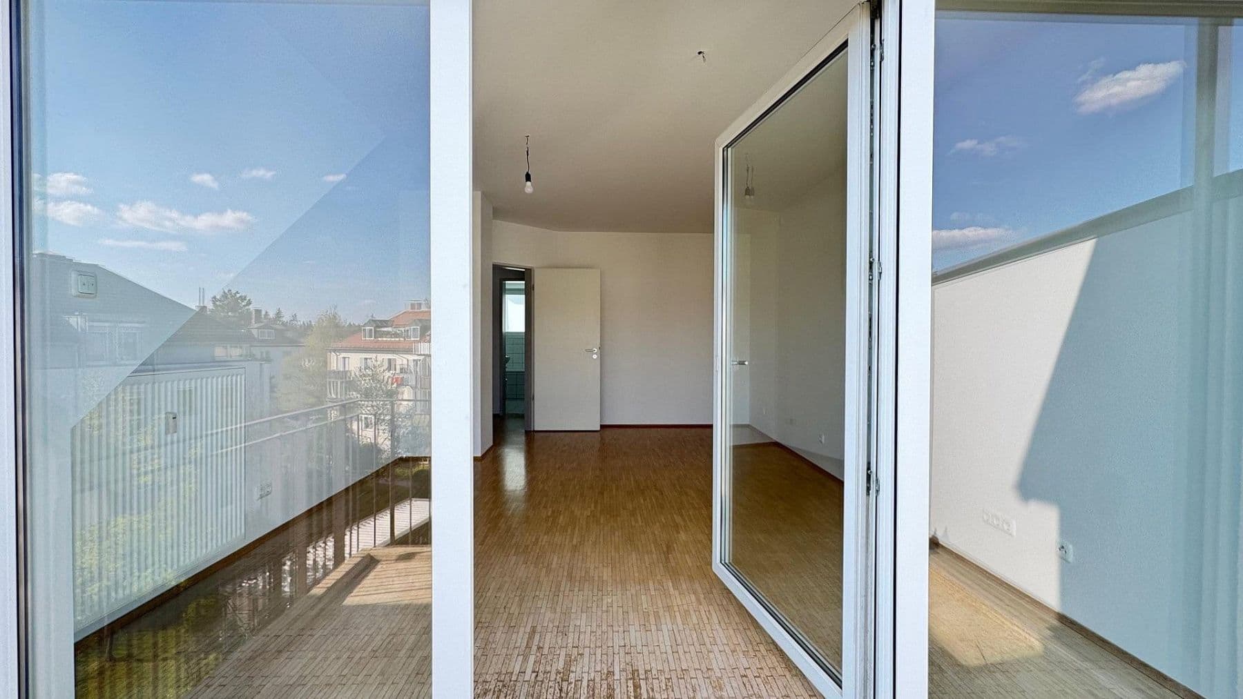 Pronájem bytu 2+1 58 m², Naupliastraße 9, München, Bavorsko Pronájem bytu 2+1 58 m², Naupliastraße 9, München, Bavorsko