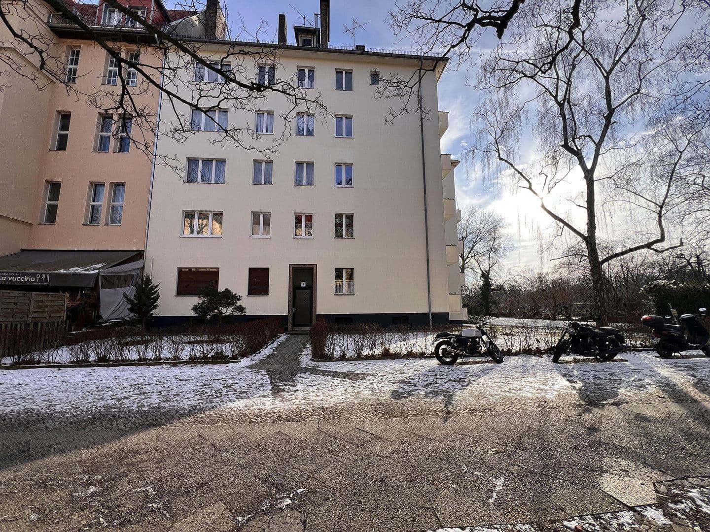 Prodej bytu 1+1 33 m², Eberbacher Str 3, Berlin, Berlín Prodej bytu 1+1 33 m², Eberbacher Str 3, Berlin, Berlín