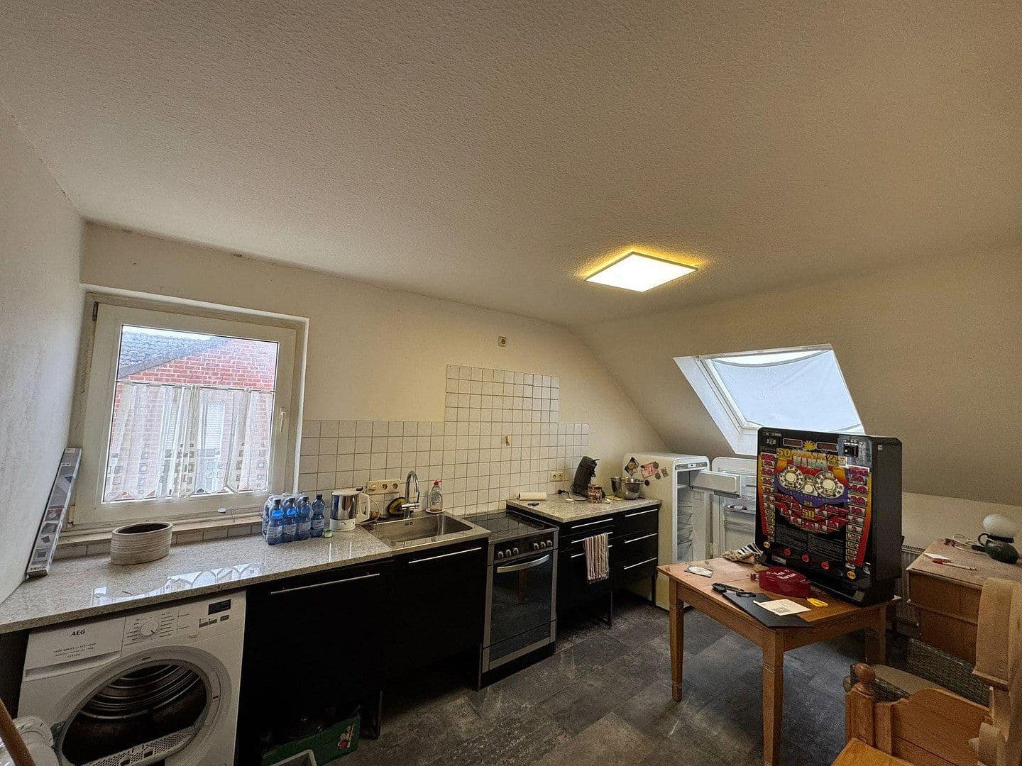 Pronájem bytu 2+1 40 m², Hitdorfer Str. 36, Langenfeld (Rheinland), Severní Porýní-Vestfálsko Pronájem bytu 2+1 40 m², Hitdorfer Str. 36, Langenfeld (Rheinland), Severní Porýní-Vestfálsko