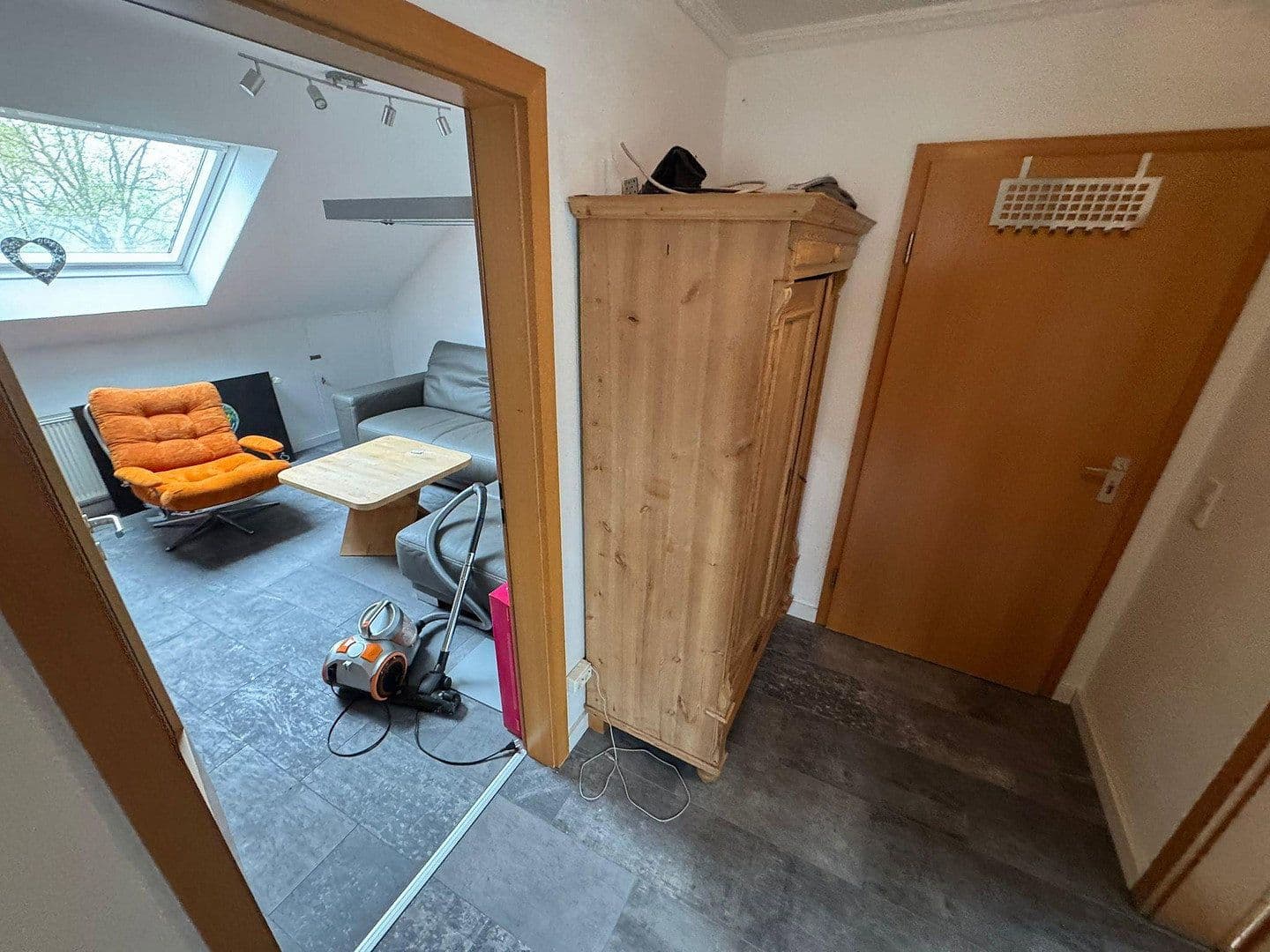 Pronájem bytu 2+1 40 m², Hitdorfer Str. 36, Langenfeld (Rheinland), Severní Porýní-Vestfálsko Pronájem bytu 2+1 40 m², Hitdorfer Str. 36, Langenfeld (Rheinland), Severní Porýní-Vestfálsko