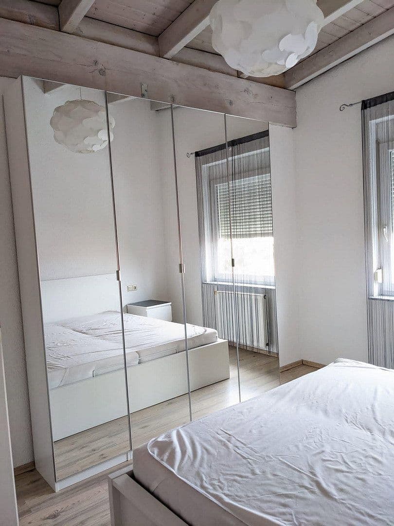 Pronájem bytu 3+1 80 m², Untereisesheim, Bádensko-Württembersko Pronájem bytu 3+1 80 m², Untereisesheim, Bádensko-Württembersko