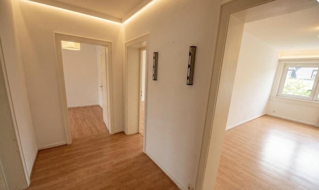 Pronájem bytu 3+1 80 m², Wiesbaden, Hessen Pronájem bytu 3+1 80 m², Wiesbaden, Hessen