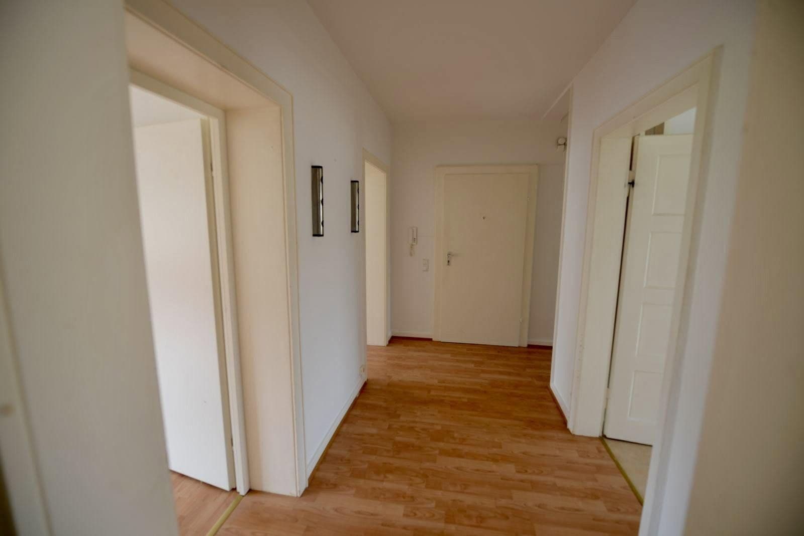 Pronájem bytu 3+1 80 m², Wiesbaden, Hessen Pronájem bytu 3+1 80 m², Wiesbaden, Hessen