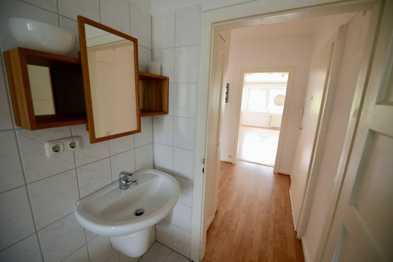 Pronájem bytu 3+1 80 m², Wiesbaden, Hessen Pronájem bytu 3+1 80 m², Wiesbaden, Hessen