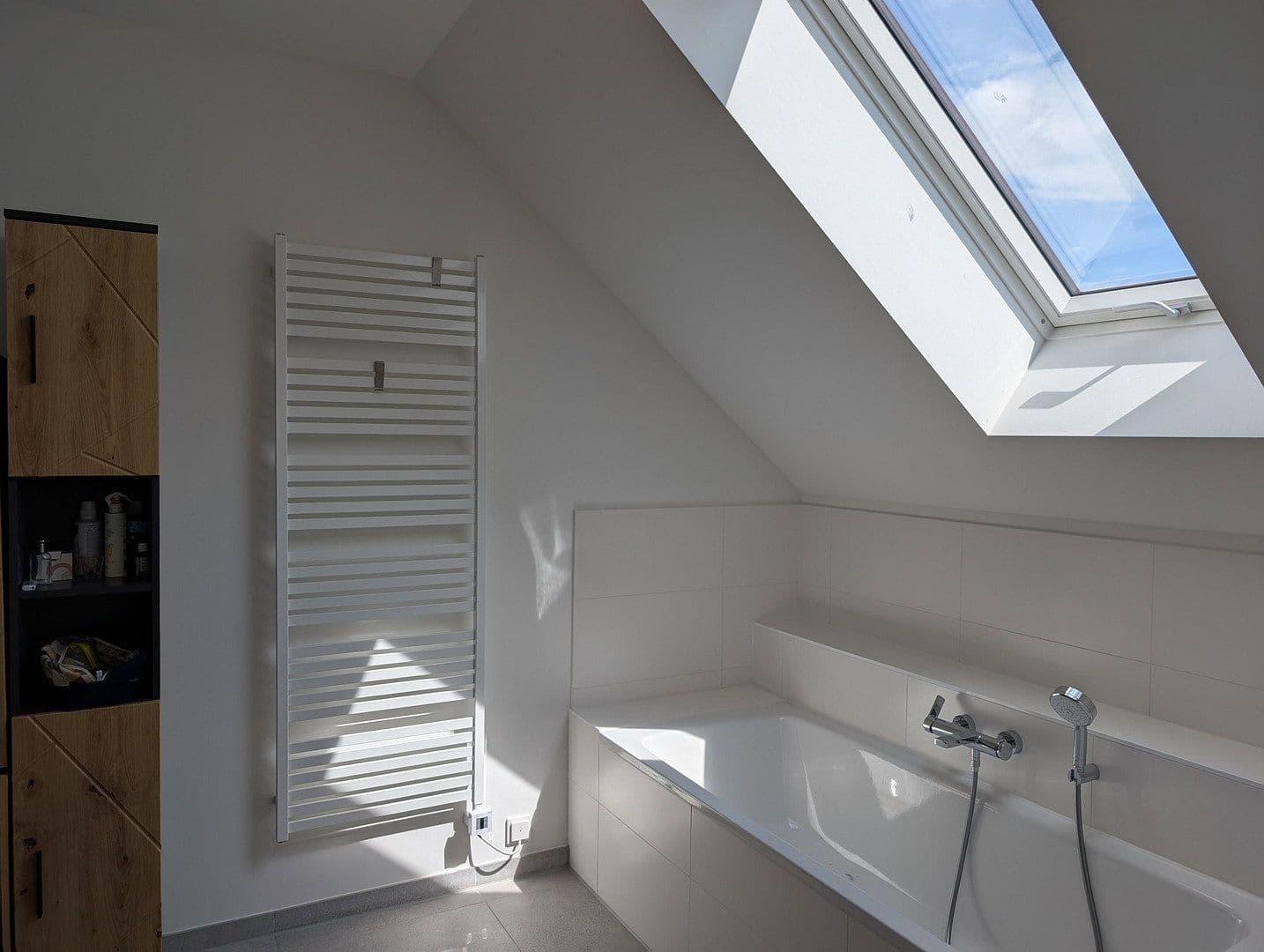 Prodej domu 131 m², pozemek 392 m², Drage, Dolní Sasko Prodej domu 131 m², pozemek 392 m², Drage, Dolní Sasko