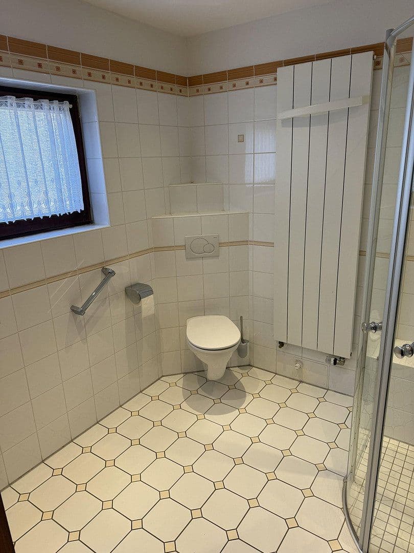 Prodej domu 211 m², pozemek 939 m², Großenkneten, Dolní Sasko Prodej domu 211 m², pozemek 939 m², Großenkneten, Dolní Sasko