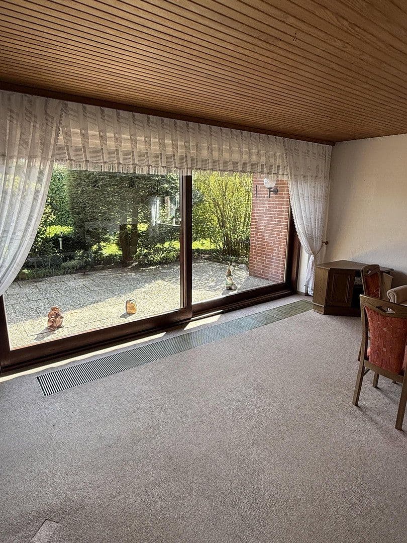 Prodej domu 211 m², pozemek 939 m², Großenkneten, Dolní Sasko Prodej domu 211 m², pozemek 939 m², Großenkneten, Dolní Sasko