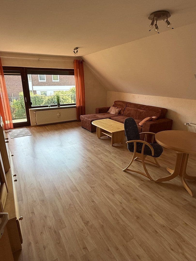 Prodej domu 211 m², pozemek 939 m², Großenkneten, Dolní Sasko Prodej domu 211 m², pozemek 939 m², Großenkneten, Dolní Sasko