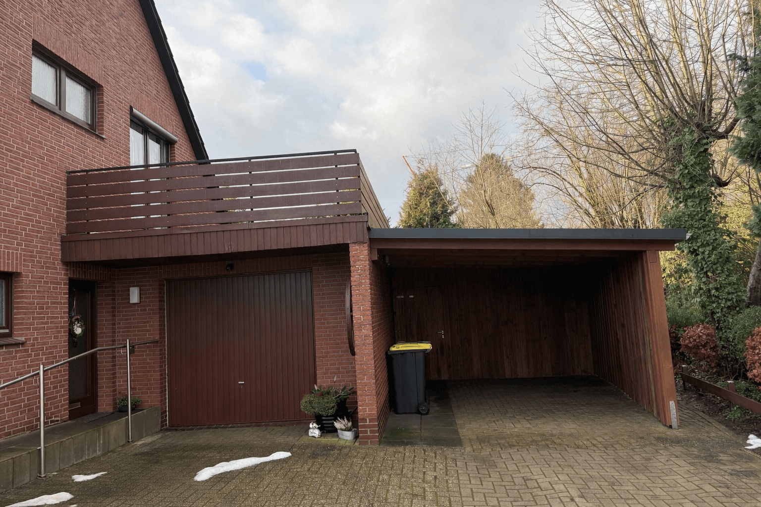 Prodej domu 211 m², pozemek 939 m², Großenkneten, Dolní Sasko Prodej domu 211 m², pozemek 939 m², Großenkneten, Dolní Sasko