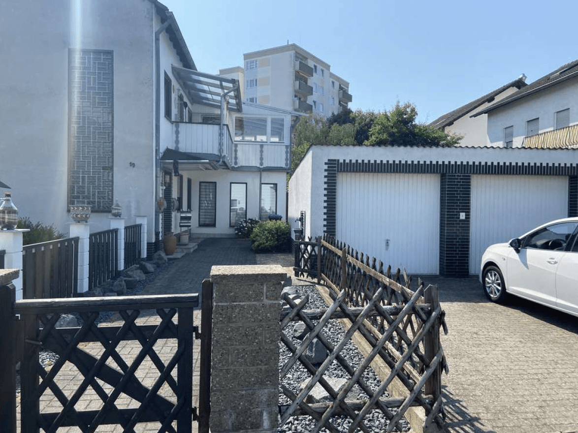 Prodej bytu 5+1 91 m², Weißenthurm, Porýní-Falc Prodej bytu 5+1 91 m², Weißenthurm, Porýní-Falc