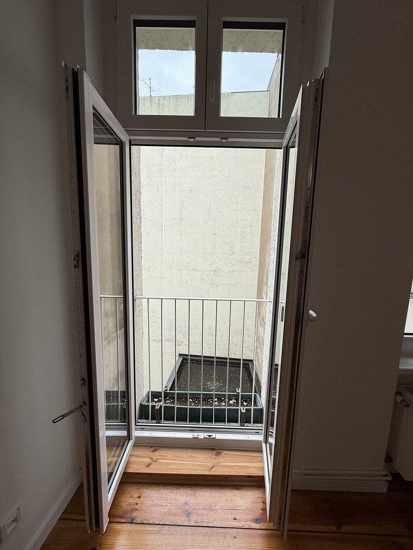 Pronájem bytu 2+1 62 m², Kantstraße, Berlin, Berlín Pronájem bytu 2+1 62 m², Kantstraße, Berlin, Berlín