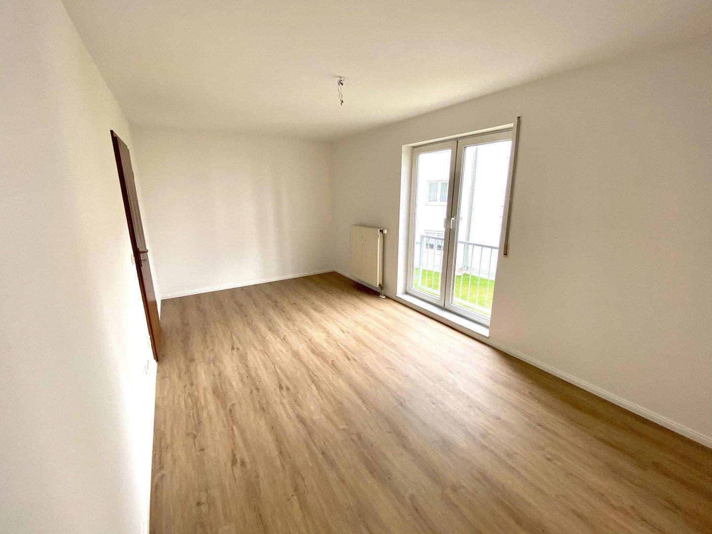 Pronájem bytu 2+1 63 m², Anton-Zickmantel-Str. 40b, Leipzig, Sasko Pronájem bytu 2+1 63 m², Anton-Zickmantel-Str. 40b, Leipzig, Sasko