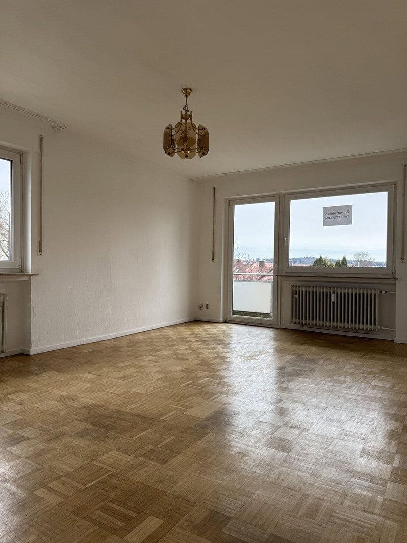 Pronájem bytu 3+1 85 m², Offenburgerstraße 1, Villingen-Schwenningen, Bádensko-Württembersko Pronájem bytu 3+1 85 m², Offenburgerstraße 1, Villingen-Schwenningen, Bádensko-Württembersko