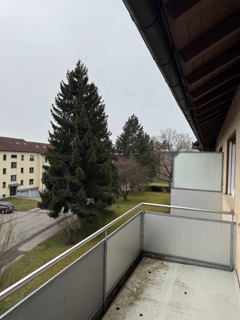 Pronájem bytu 3+1 85 m², Offenburgerstraße 1, Villingen-Schwenningen, Bádensko-Württembersko Pronájem bytu 3+1 85 m², Offenburgerstraße 1, Villingen-Schwenningen, Bádensko-Württembersko