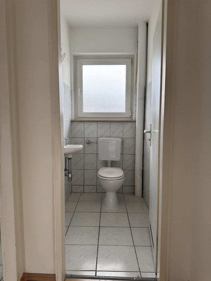 Pronájem bytu 3+1 85 m², Offenburgerstraße 1, Villingen-Schwenningen, Bádensko-Württembersko Pronájem bytu 3+1 85 m², Offenburgerstraße 1, Villingen-Schwenningen, Bádensko-Württembersko