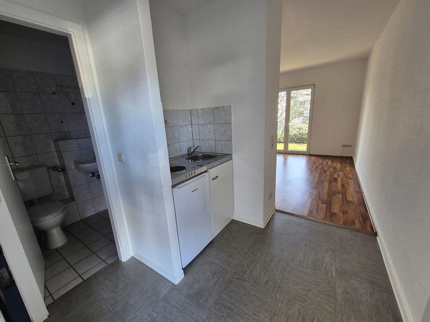 Pronájem bytu 1+1 26 m², Schonnebeckhöfe 216, Essen, Severní Porýní-Vestfálsko Pronájem bytu 1+1 26 m², Schonnebeckhöfe 216, Essen, Severní Porýní-Vestfálsko