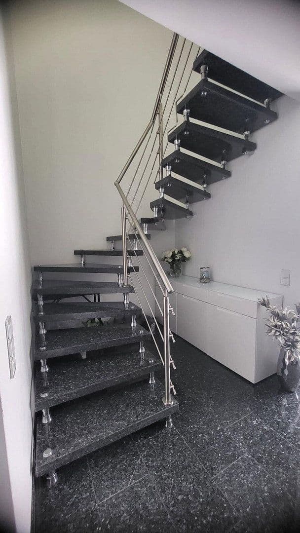Prodej domu 175 m², pozemek 364 m², Nordstemmen, Dolní Sasko Prodej domu 175 m², pozemek 364 m², Nordstemmen, Dolní Sasko
