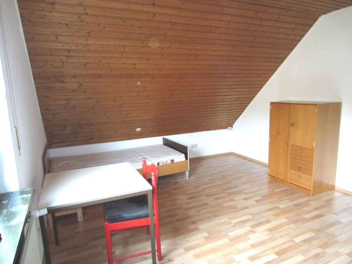 Prodej domu 209 m², pozemek 1.041 m², Tischlerstraße 7, Gifhorn, Dolní Sasko Prodej domu 209 m², pozemek 1.041 m², Tischlerstraße 7, Gifhorn, Dolní Sasko