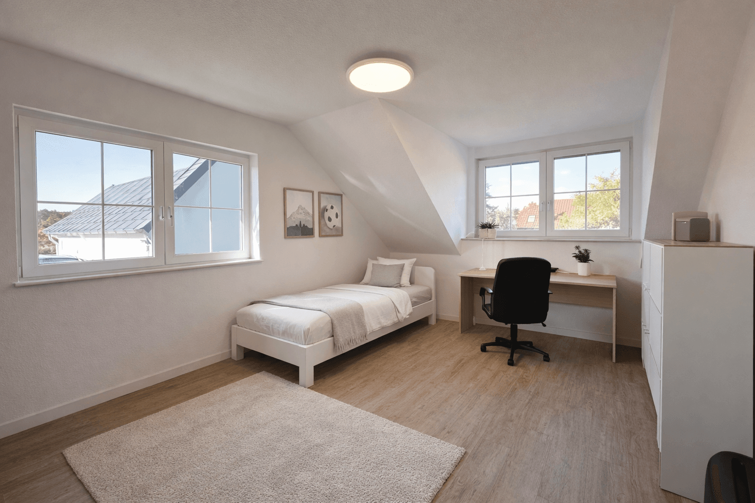 Prodej domu 309 m², pozemek 1.280 m², Markkleeberg, Sasko Prodej domu 309 m², pozemek 1.280 m², Markkleeberg, Sasko