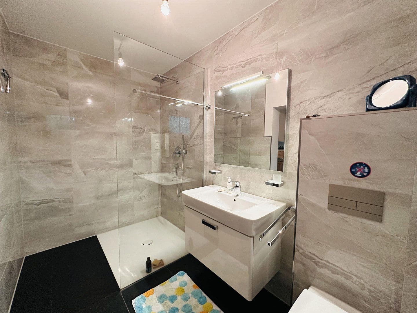 Prodej domu 309 m², pozemek 1.280 m², Markkleeberg, Sasko Prodej domu 309 m², pozemek 1.280 m², Markkleeberg, Sasko