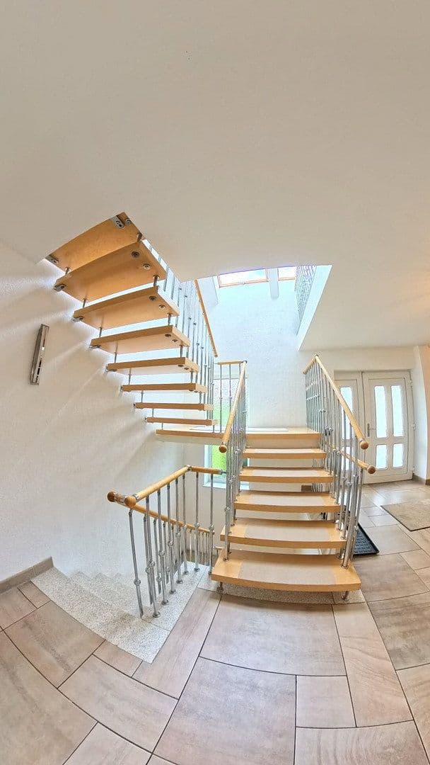 Prodej domu 309 m², pozemek 1.280 m², Markkleeberg, Sasko Prodej domu 309 m², pozemek 1.280 m², Markkleeberg, Sasko