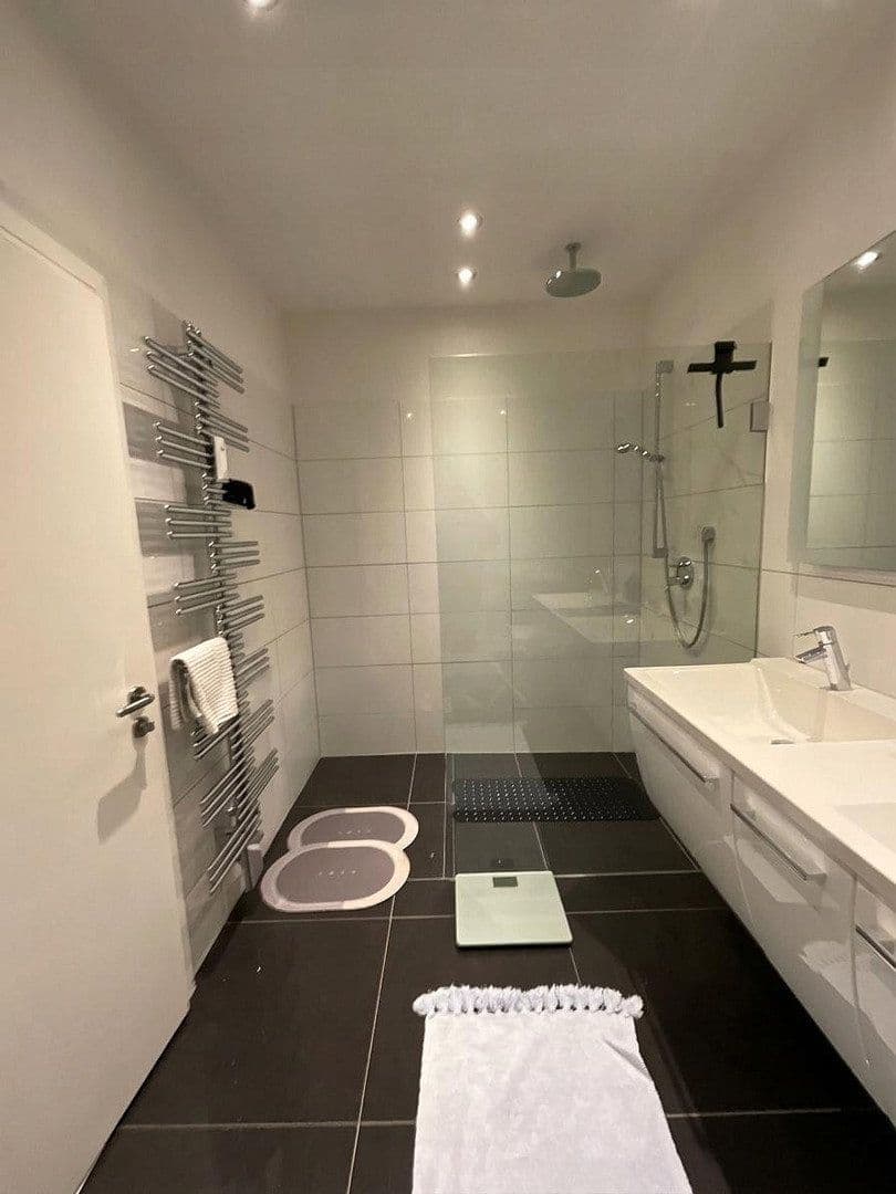 Pronájem bytu 5+1 167 m², Schloßgarten 49, Hamburg, Hamburg Pronájem bytu 5+1 167 m², Schloßgarten 49, Hamburg, Hamburg