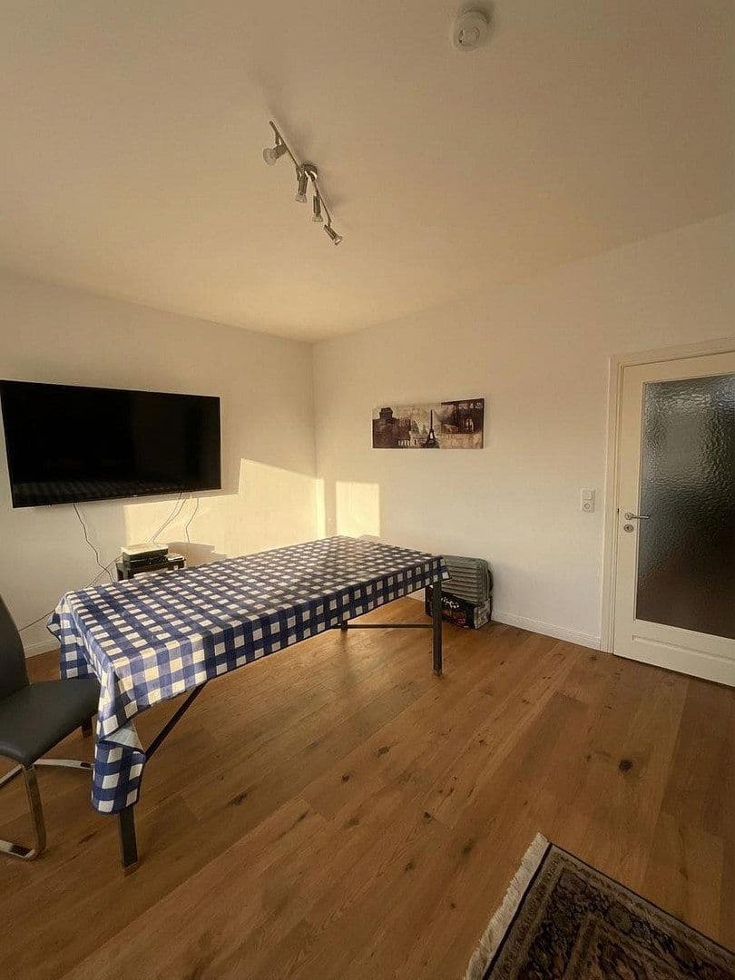 Pronájem bytu 5+1 167 m², Schloßgarten 49, Hamburg, Hamburg Pronájem bytu 5+1 167 m², Schloßgarten 49, Hamburg, Hamburg