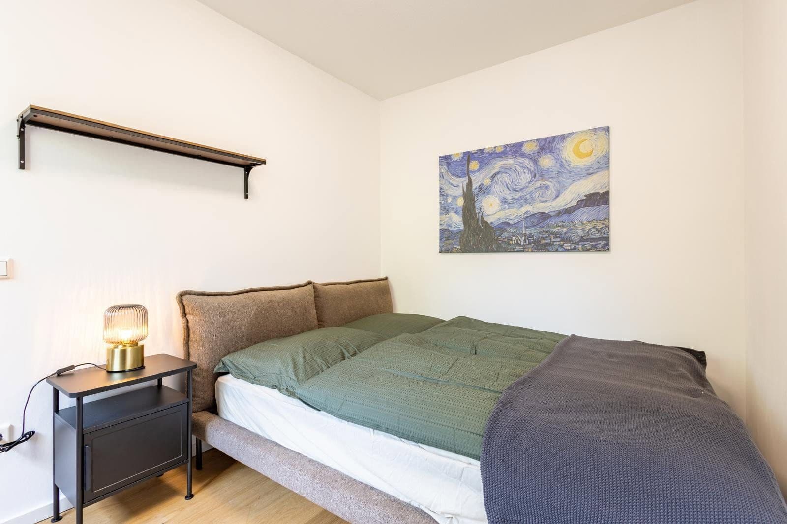 Pronájem bytu 2+1 50 m², Johann-Fichte-Str.11, München, Bavorsko Pronájem bytu 2+1 50 m², Johann-Fichte-Str.11, München, Bavorsko