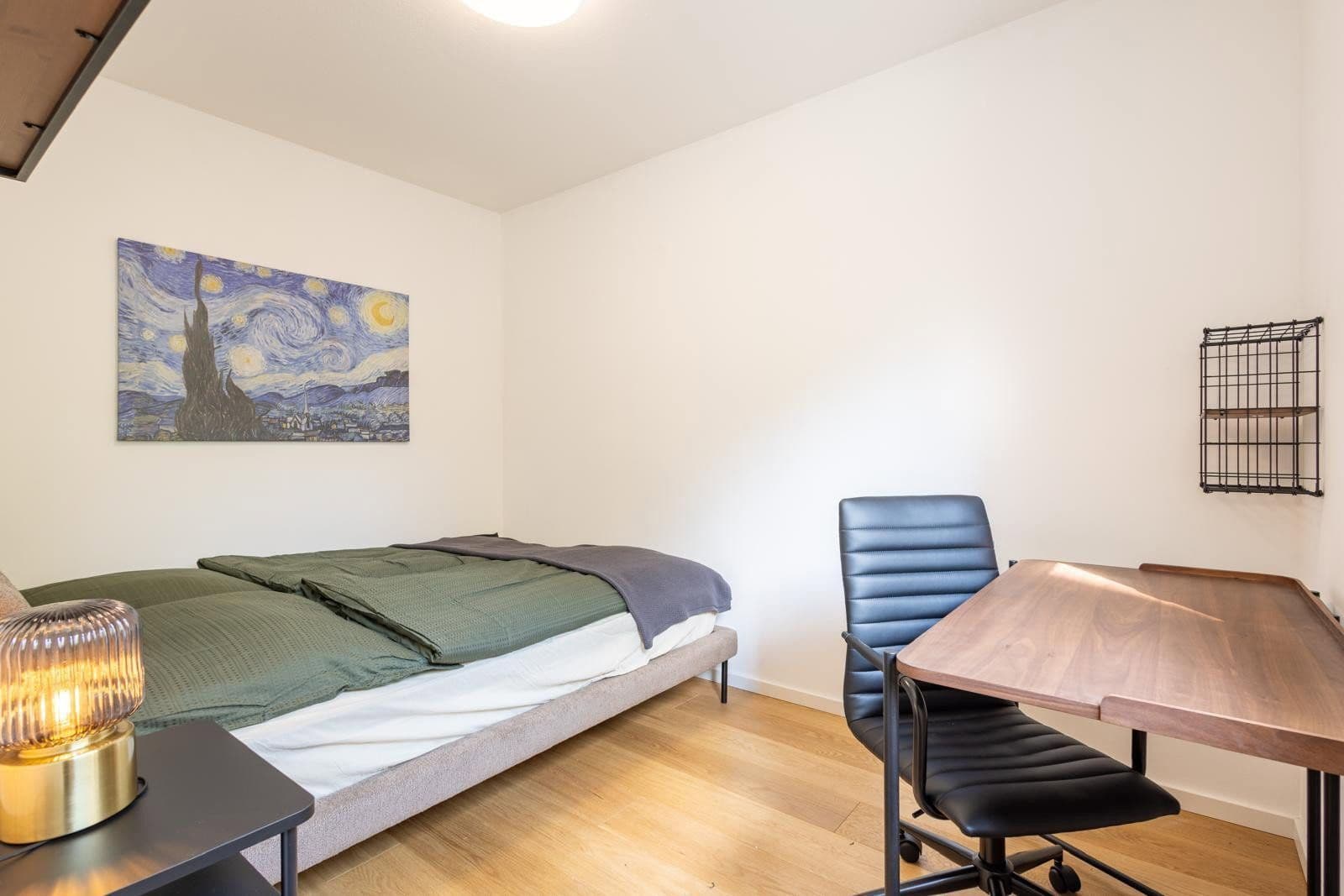 Pronájem bytu 2+1 50 m², Johann-Fichte-Str.11, München, Bavorsko Pronájem bytu 2+1 50 m², Johann-Fichte-Str.11, München, Bavorsko