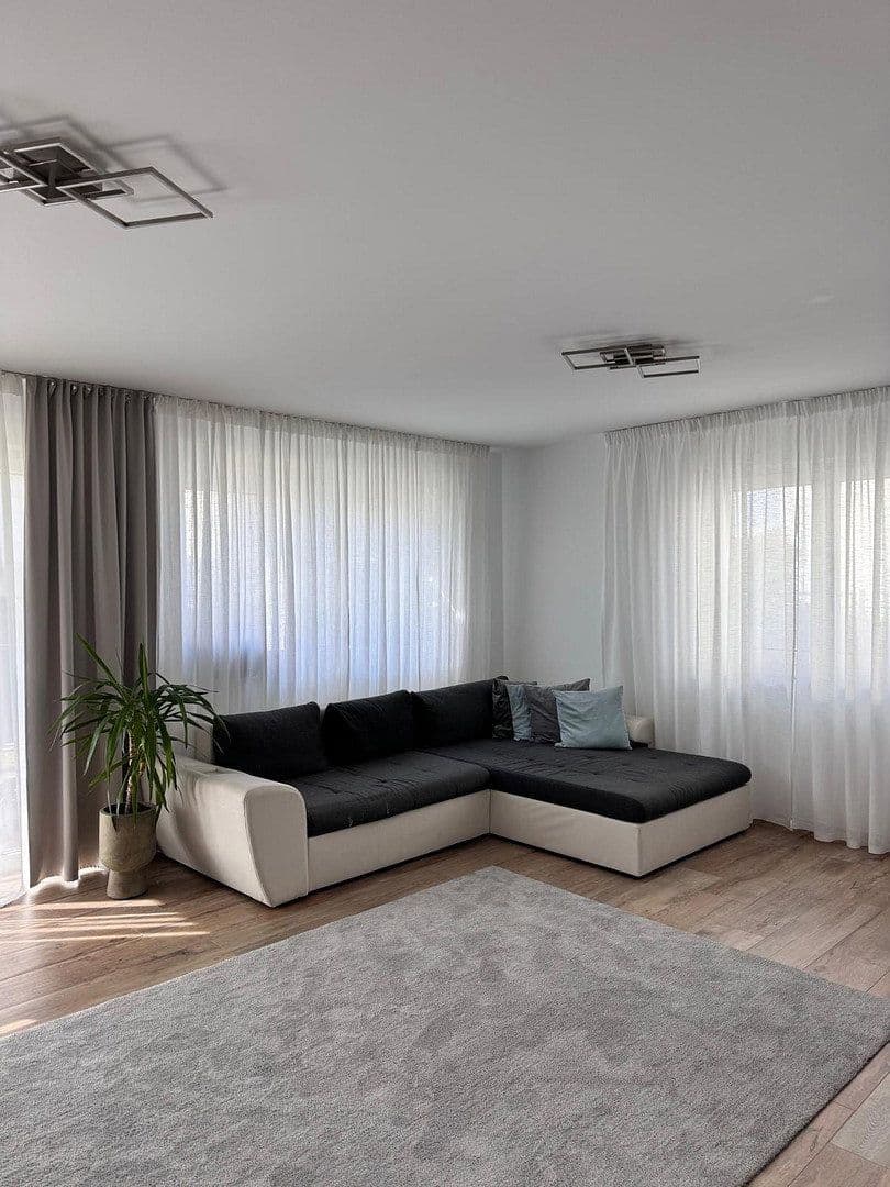 Pronájem bytu 3+1 83 m², Ludwig-Bergsträsser-Str. 8, Mörfelden-Walldorf, Hessen Pronájem bytu 3+1 83 m², Ludwig-Bergsträsser-Str. 8, Mörfelden-Walldorf, Hessen