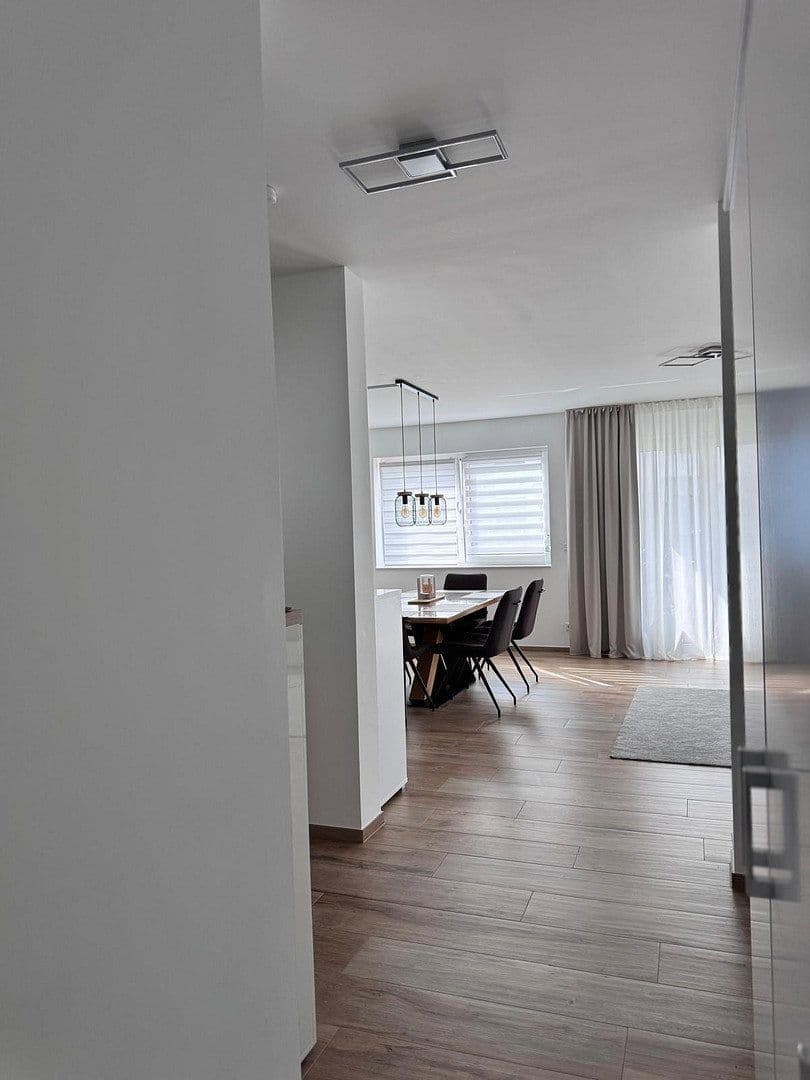 Pronájem bytu 3+1 83 m², Ludwig-Bergsträsser-Str. 8, Mörfelden-Walldorf, Hessen Pronájem bytu 3+1 83 m², Ludwig-Bergsträsser-Str. 8, Mörfelden-Walldorf, Hessen