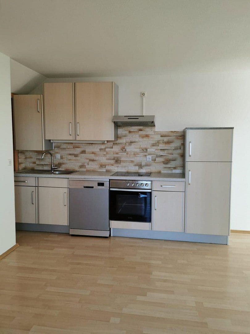 Prodej domu 172 m², pozemek 697 m², Ostrach, Bádensko-Württembersko Prodej domu 172 m², pozemek 697 m², Ostrach, Bádensko-Württembersko