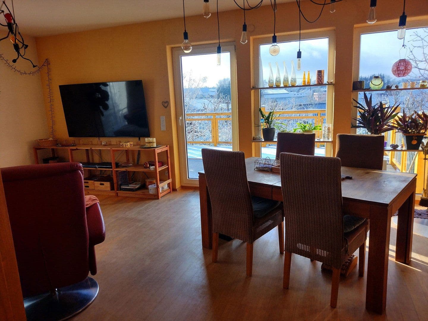 Prodej domu 172 m², pozemek 697 m², Ostrach, Bádensko-Württembersko Prodej domu 172 m², pozemek 697 m², Ostrach, Bádensko-Württembersko