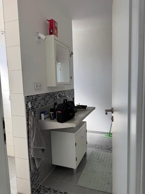 Pronájem bytu 1+1 25 m², Birkenweg 21, Einbeck, Dolní Sasko Pronájem bytu 1+1 25 m², Birkenweg 21, Einbeck, Dolní Sasko