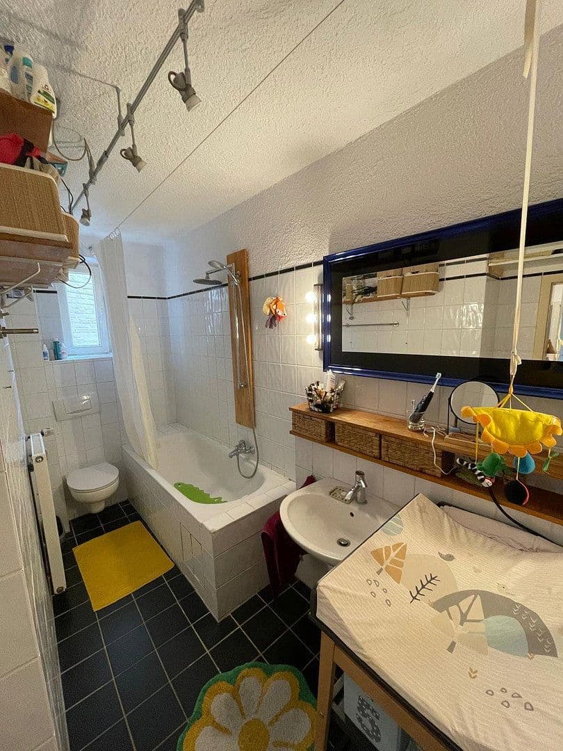 Pronájem bytu 3+1 80 m², Klauprechtstraße 28, Karlsruhe, Bádensko-Württembersko Pronájem bytu 3+1 80 m², Klauprechtstraße 28, Karlsruhe, Bádensko-Württembersko