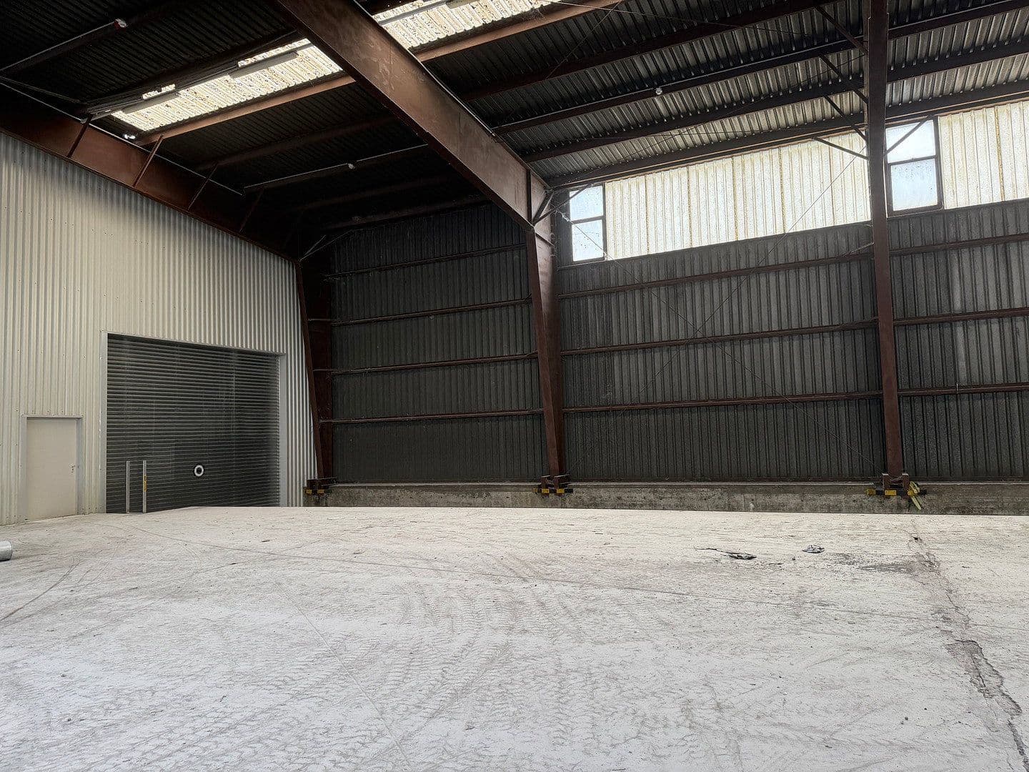 Pronájem nebytového prostoru 6.000 m², Stockerau, Dolní Rakousko Pronájem nebytového prostoru 6.000 m², Stockerau, Dolní Rakousko