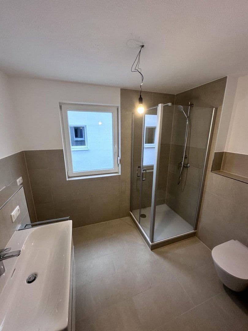 Pronájem bytu 4+1 99 m², Max-von-Müller-Str. 8, Rottenburg a. d. Laaber, Bavorsko Pronájem bytu 4+1 99 m², Max-von-Müller-Str. 8, Rottenburg a. d. Laaber, Bavorsko