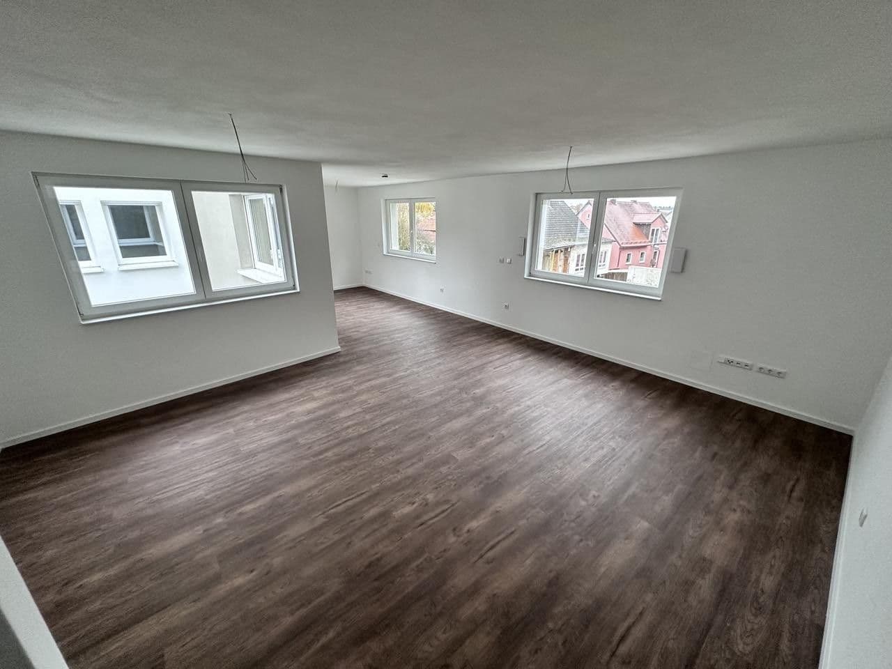 Pronájem bytu 4+1 99 m², Max-von-Müller-Str. 8, Rottenburg a. d. Laaber, Bavorsko Pronájem bytu 4+1 99 m², Max-von-Müller-Str. 8, Rottenburg a. d. Laaber, Bavorsko