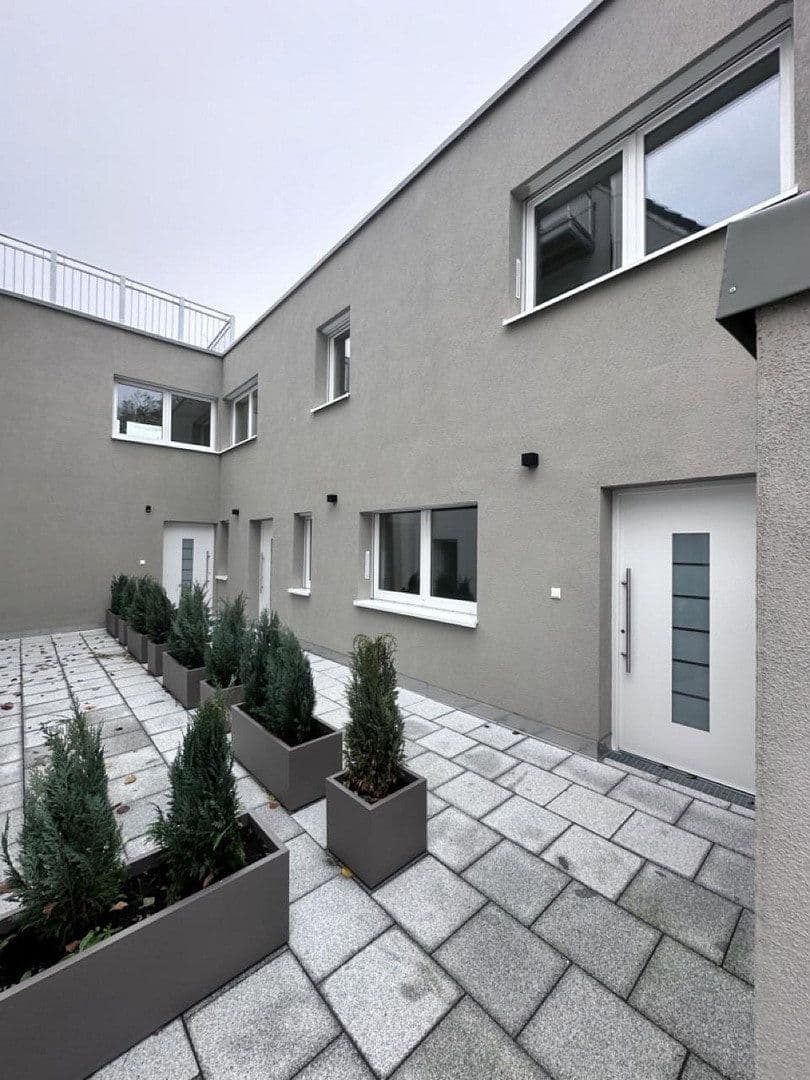 Pronájem bytu 4+1 99 m², Max-von-Müller-Str. 8, Rottenburg a. d. Laaber, Bavorsko Pronájem bytu 4+1 99 m², Max-von-Müller-Str. 8, Rottenburg a. d. Laaber, Bavorsko