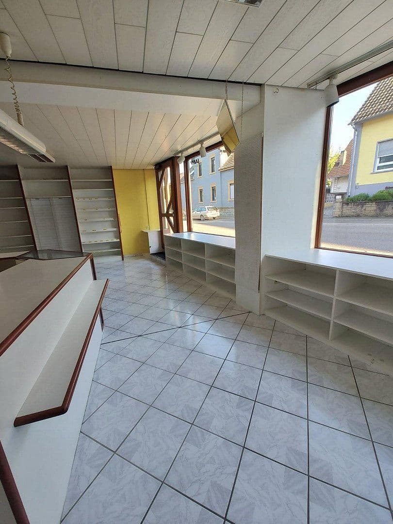 Prodej domu 294 m², pozemek 822 m², Östringen, Bádensko-Württembersko Prodej domu 294 m², pozemek 822 m², Östringen, Bádensko-Württembersko