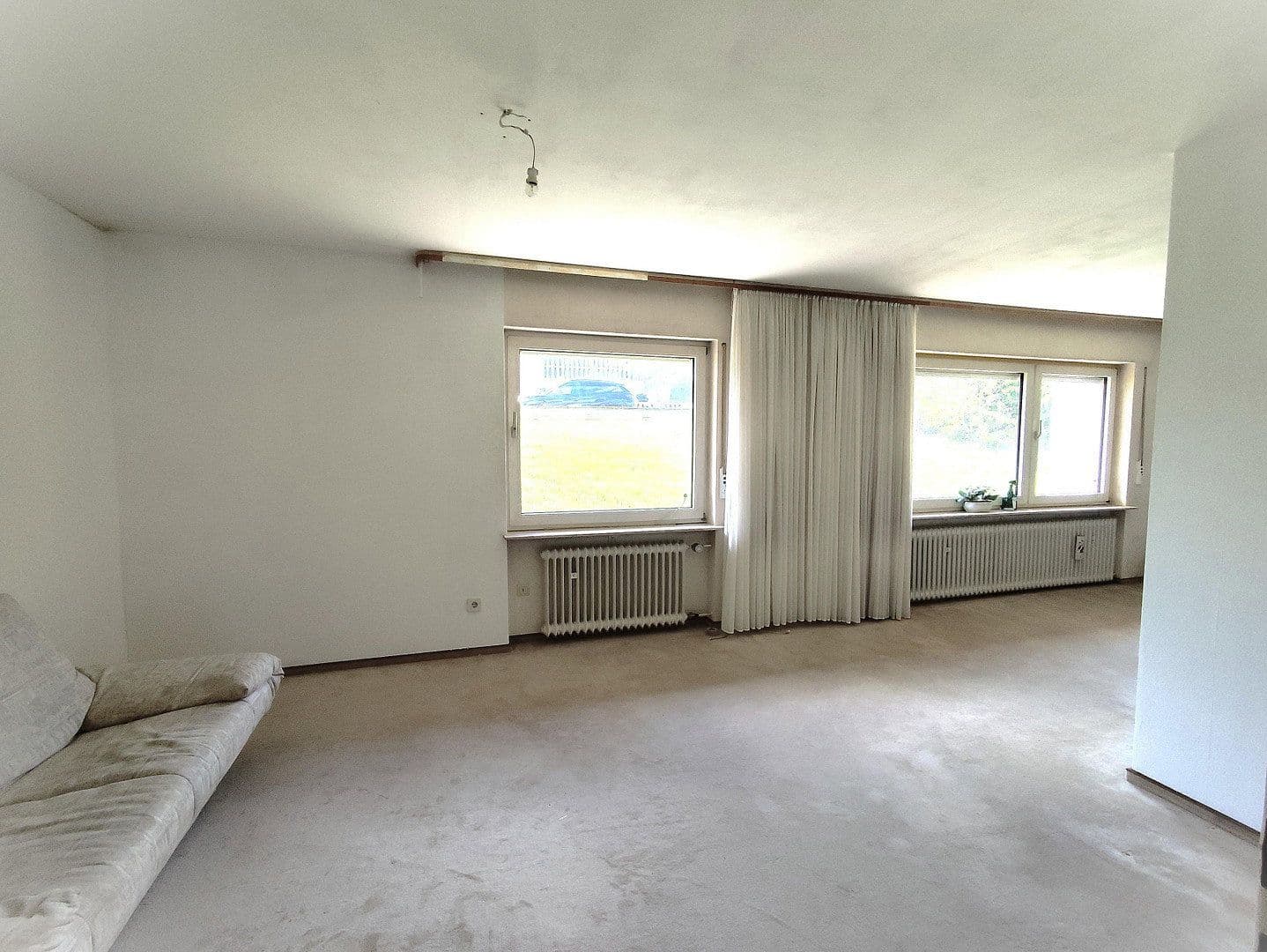 Prodej domu 247 m², pozemek 875 m², Pflasterwiese 7, Idstein, Hessen Prodej domu 247 m², pozemek 875 m², Pflasterwiese 7, Idstein, Hessen